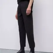 NWT Lululemon tapered leg mid rise 7/8 pants m medium black