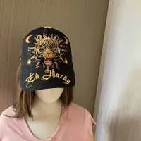 在飛比找PopChill優惠-[二手] ED HARDY 老虎水鑽 黑色刺繡棒球帽百貨公司