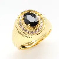 在飛比找ETMall東森購物網優惠-【寶石方塊】黃袍加身天然2克拉黑藍寶戒指-活圍設計
