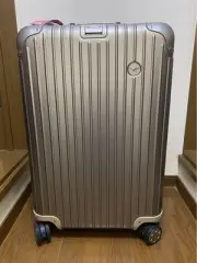 Former Rimowa Lufthansa Private Jet 67L Titanium