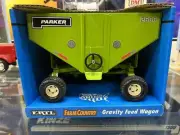1/16 Parker 2600 Gravity Feed Wagon Diecast NIB Ertl