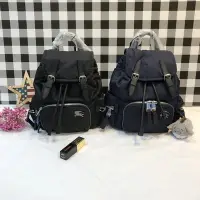 在飛比找Yahoo!奇摩拍賣優惠-【二手】BURBERRY The Rucksack 金屬戰馬