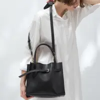 在飛比找momo購物網優惠-【EverSimple】Natalia 側背包 不含內袋(黑