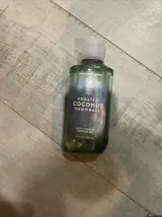Bath and Body Works frosted coconut snowfall shower gel 8 oz