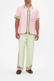 SHORT SLEEVE CAMP COLLARED SHIRT LETS CHASE RAINBOWS