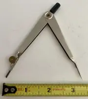 VINTAGE MADE IN JAPAN O.S,K No. 33 DRAWING COMPASS WITH ORIGINALSTORAGE BOX