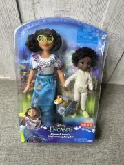 Disney Encanto Mirabel and Antonio Gift Ceremony Story Set