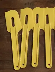 Tupperware 8" Paddle Spatula & Scraper Set Gadget set of 4 Yellow New