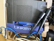 LINKSYS WIRELESS -G BROADBAND ROUTER 2.4GHZ WRT54G