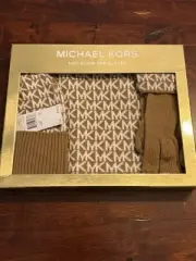 MICHAEL KORS Logo Scarf Hat Gloves Boxed Gift Set Camel/Cream