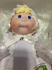 Porcelain" Jennifer Alice" Cabbage Patch Doll Applause 1985 one tooth