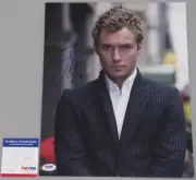 JUDE LAW 'Sherlock Holmes' Hand Signed 11'x14' Photo + PSA DNA * BUY GENUINE *