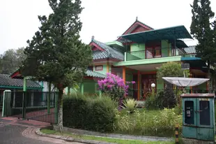 茶花城市花園別墅Villa Kota Bunga Camelia