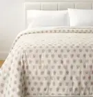 Lofty Woodblock Print Floral Quilt Off White/Mauve – Threshold designed KING