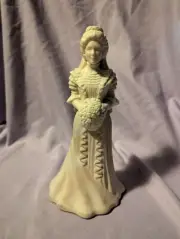 Avon Bridal Moments Sweet Honesty Cologne Vintage Collectible Figurine Bottle
