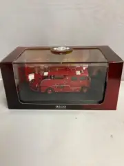 Atlas Editions 1/76 Scale 4144101 - AEC Regent III Fire Engine