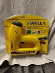 Stanley 2 In 1 Electric Staple And Brad Nail Gun TRE550Z. Pre-owned