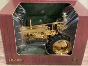 John Deere Model A Tractor With Man Gold ERTL 1/16 Vintage 2003 New