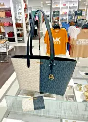 Michael Kors Jet Set Travel MD Zip Top Tote Bag+Bifold Zip Wallet (Black Multi)