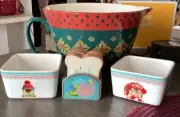 Lot Of 6 Woman Earthenware Mixing Bowl, 2 Ramekins, Salt & Pep Set & Holder Set