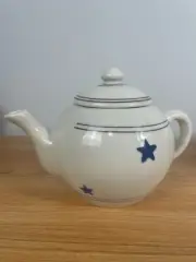 HARTSTONE POTTERY STONEWARE LARGE TEAPOT 1989 Blue stars and Red stripes VINTAGE