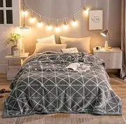 200x230cm Queen Size Super Soft Warm Fluffy Blanket Double Layer Mink Blanket Double Bed Linen Thick Winter Warm Throw (Grey Squre)