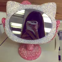在飛比找蝦皮購物優惠-hello kitty KT鏡子 貼鑽 化妝鏡