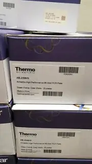 Thermo AB-2396/G Armadillo PCR Plate, 96-well, grn-skirt/clr-wells (25/box)