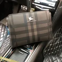 在飛比找Yahoo!奇摩拍賣優惠-雅格精品代購 Burberry 巴寶莉 英倫風格時尚 煙燻格