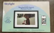 Skylight 10' Black Touchscreen Digital Picture Frame Brand New
