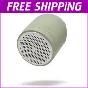 Stylish Green Lint Remover - Pilo 2 Rechargeable Fabric Shaver for Your Wardrobe