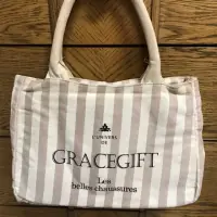 在飛比找蝦皮購物優惠-grace gift 休閒帆布包 手提包