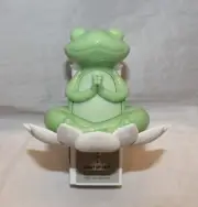 Bath & Body Works Wallflowers Fragrance Night Light Plug In - Yoga Frog