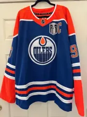 Connor McDavid X-Large XL Edmonton Oilers Stanley Cup 2025 Blue Jersey