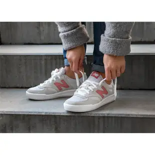 紐巴倫 New Balance NB CRT300 復古配色 米白 藍字  大N 低幫 皮質 男鞋 女鞋休閒鞋運動