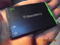 在飛比找Yahoo!奇摩拍賣優惠-黑莓機BlackBerry JM1 原廠電池 9900/99