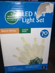 Winter Wonder Lane 70 count Warm White Lights Green Wire 18.5 Length