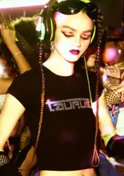 [HOROSCOPEZ] Brighter Future Taurus Rhinestone Tee