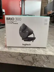Logitech Brio 300 Full HD webcam - Graphite