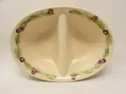 Jamberry by Pfaltzgraff Divided Bowl Green/Tan Leaves Cherries&Grapes (J)