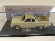 1/43 TRAX TRR109 1951 Ford Custom Twin Spinner Ute – Ivory