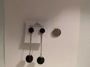 Fashion Jewelry Ladies Earrings Drop Dangle Black Gold Tones Push Back Fasteners