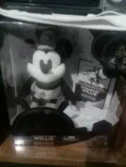 Disney 100 Minnie Mouse Steamboat Willie Limited Edition Crystal Plush New