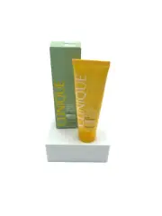 Clinique Broad Spectrum SPF 30 Sunscreen Face Cream UVA/UVB Protection 1.7