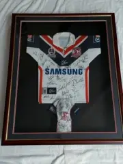 Sydney Roosters Signed & Framed 2005 Jersey with Hat