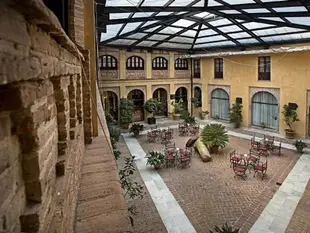 阿爾卡薩代拉雷納飯店Alcazar De La Reina Hotel