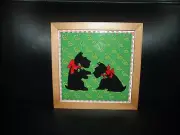 VINTAGE SCOTTISH TERRIER CERAMIC & WOOD TRIVET/WALL HANGING 1980'S CHRISTMAS