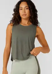 [Lorna Jane] Finish Line Active Tank Top in Green, Size - XS XS Agave Green