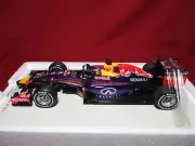 1:18 Scale Sebastian Vettel Infiniti Red Bull RB10 2014 Australian F1 GP Spark