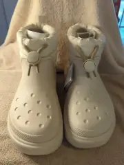 Crocs Stomp Puff Boots Stucco Snow Winter Shoes 209324-160 New RARE Mens 10 W 12